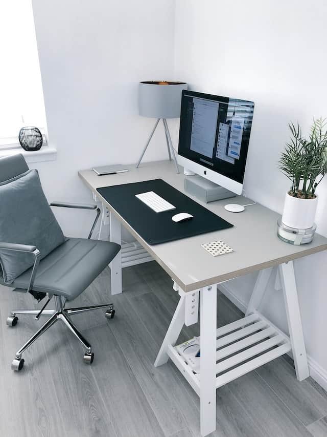 grey office chair in front of desk